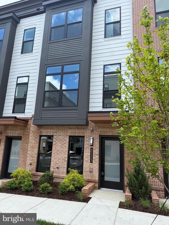 Building Photo - 2113 Tysons Ridgeline Rd