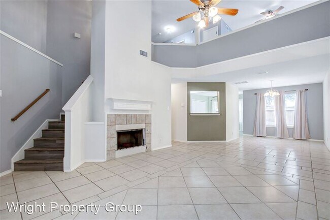 Building Photo - 6002 Woodway Pl