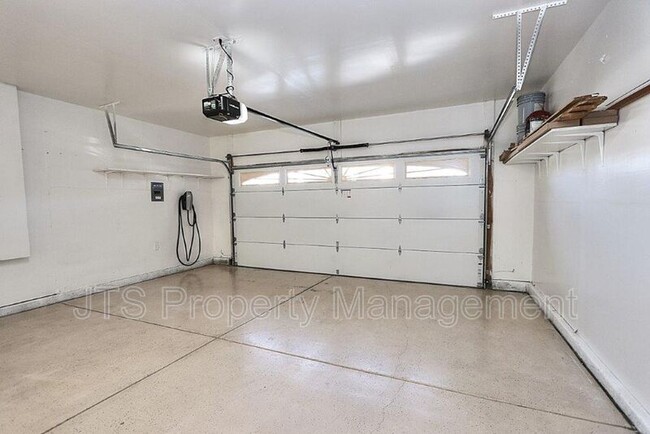 Building Photo - 150 Allaire Cir