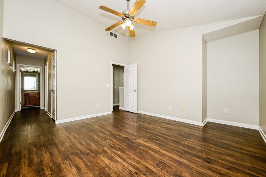 Building Photo - 153 Lossie Ln