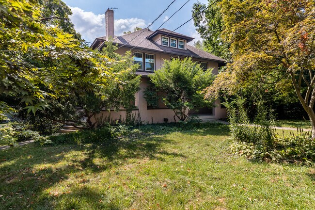Building Photo - 4412 Erie Ave