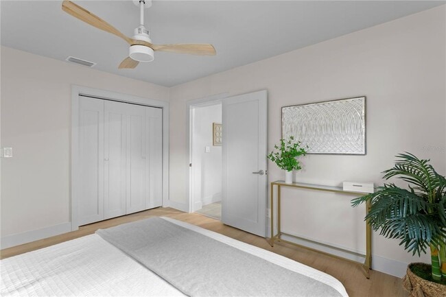 Building Photo - 4504 W Lamb Ave