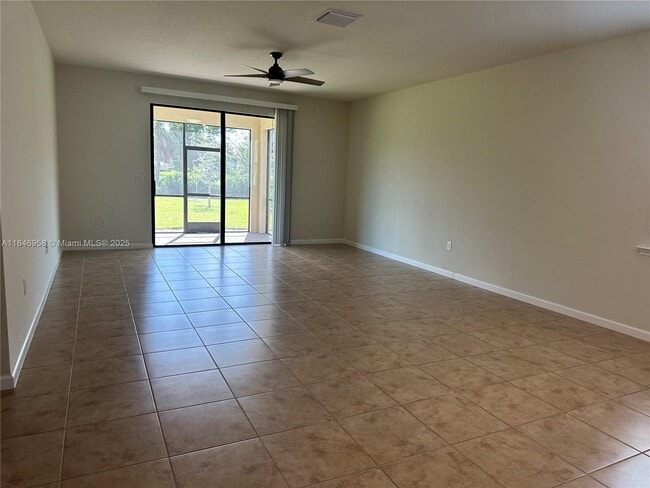 Building Photo - 3932 Black Eagle Ln