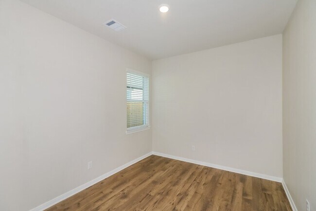 Building Photo - 7515 Tipton Meadow Way