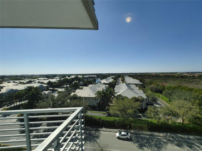 Building Photo - 7661 NW 107th Ave