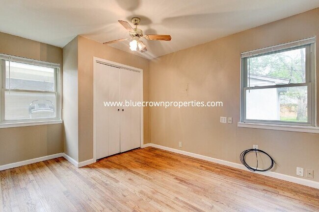 Building Photo - 1300 Bennett Dr