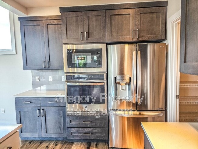 Building Photo - 619 202nd Pl SW