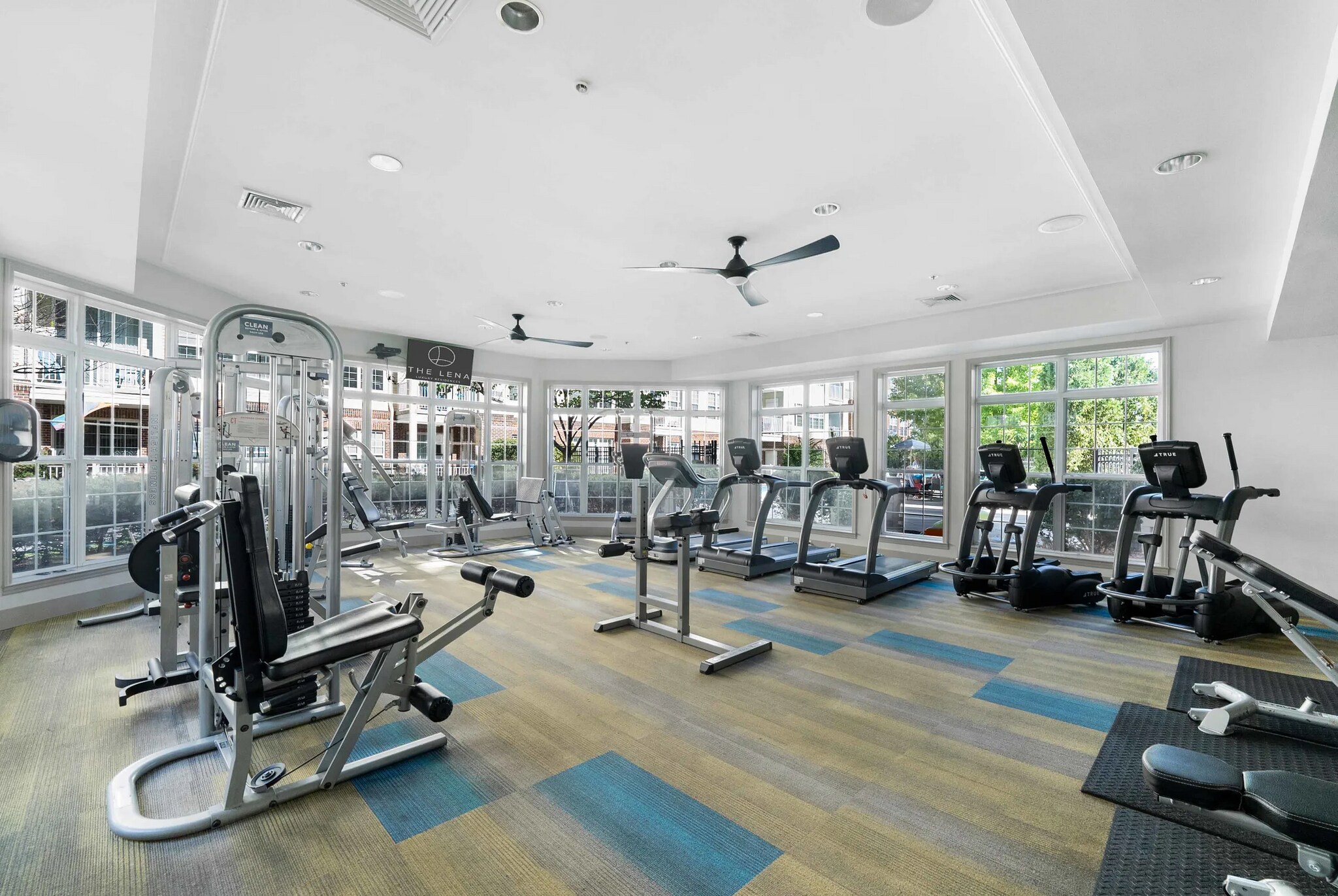 Building Photo - 100 River Park Dr