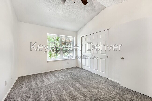 Building Photo - 1270 S Idalia St
