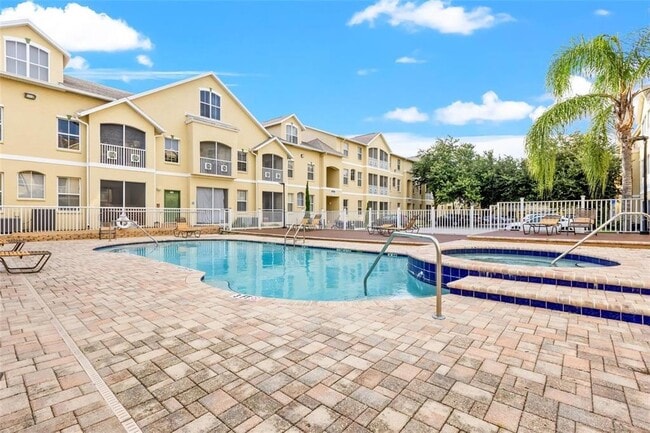 Building Photo - 5009 Sunridge Palms Dr