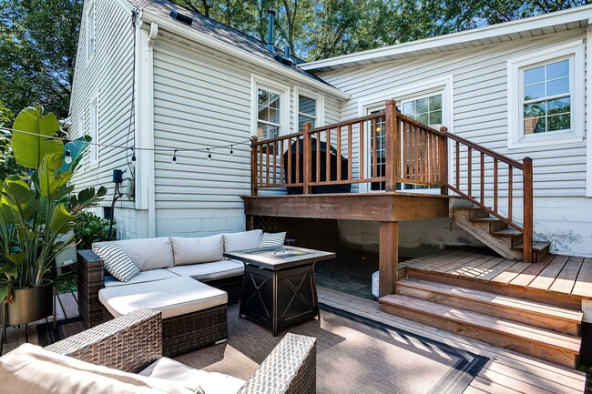 Building Photo - 3020 Maryland Ave S