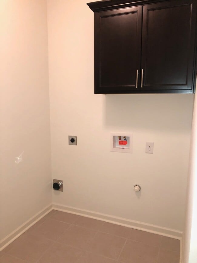 Building Photo - WATER FRONT PROPERTY! BEAUTIFUL 3BD/2BA HOME!