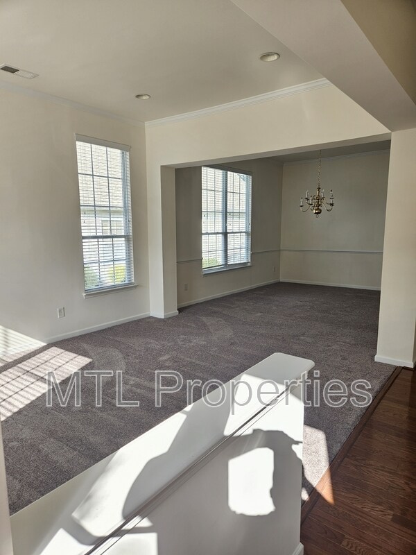 Building Photo - 849 Platinum Dr