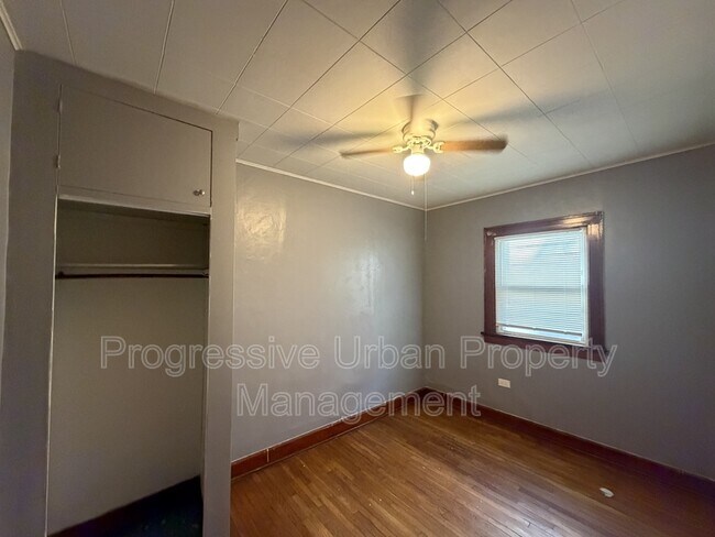 Building Photo - 7204 Lawn Ave
