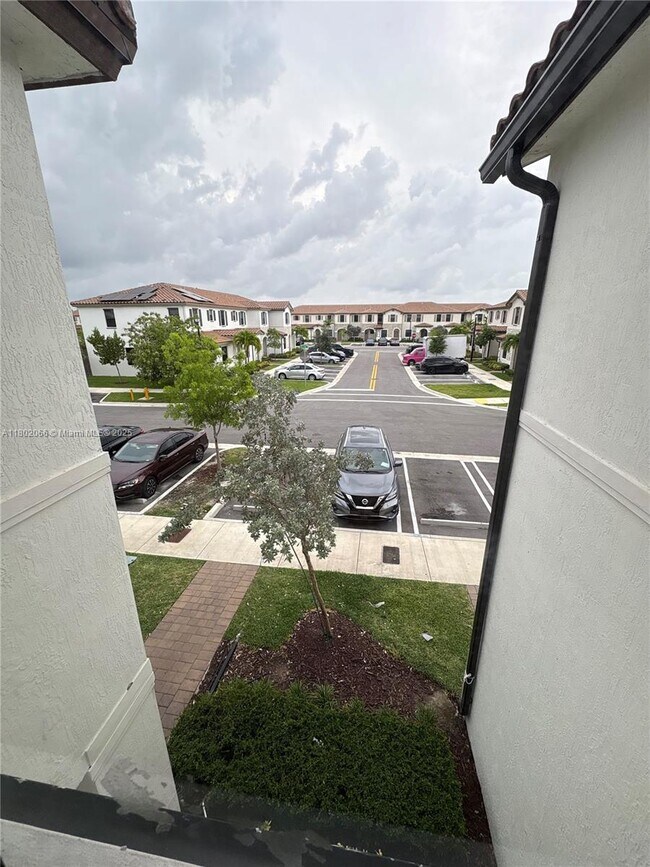 Building Photo - 11858 SW 246th Ln