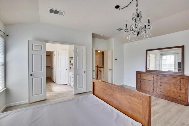 Building Photo - 10321 Beard Ave