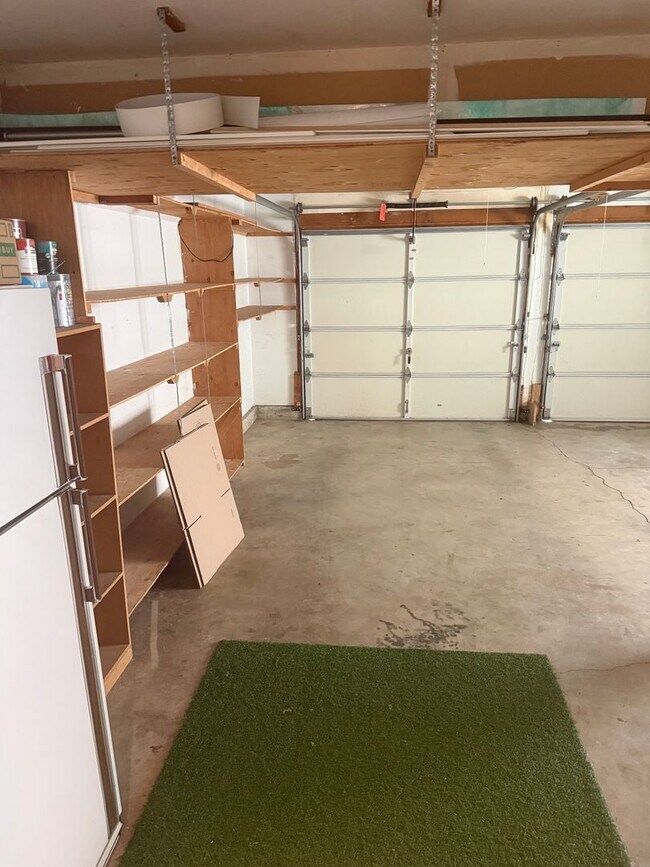 Building Photo - $3900.00 3 Bedroom 2.5 Bath Modern Style Home in Kirkland