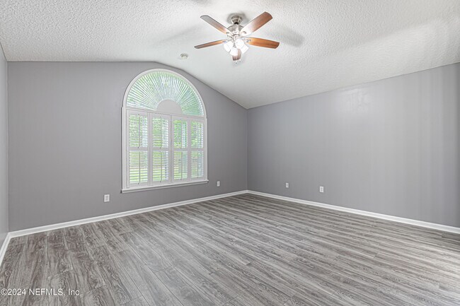 Building Photo - 2243 Trailwood Dr
