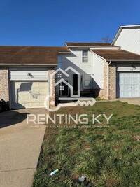 Building Photo - 2 Bedroom, 1.5 Bath Updated Townhome in the Heart of Nicholasville!