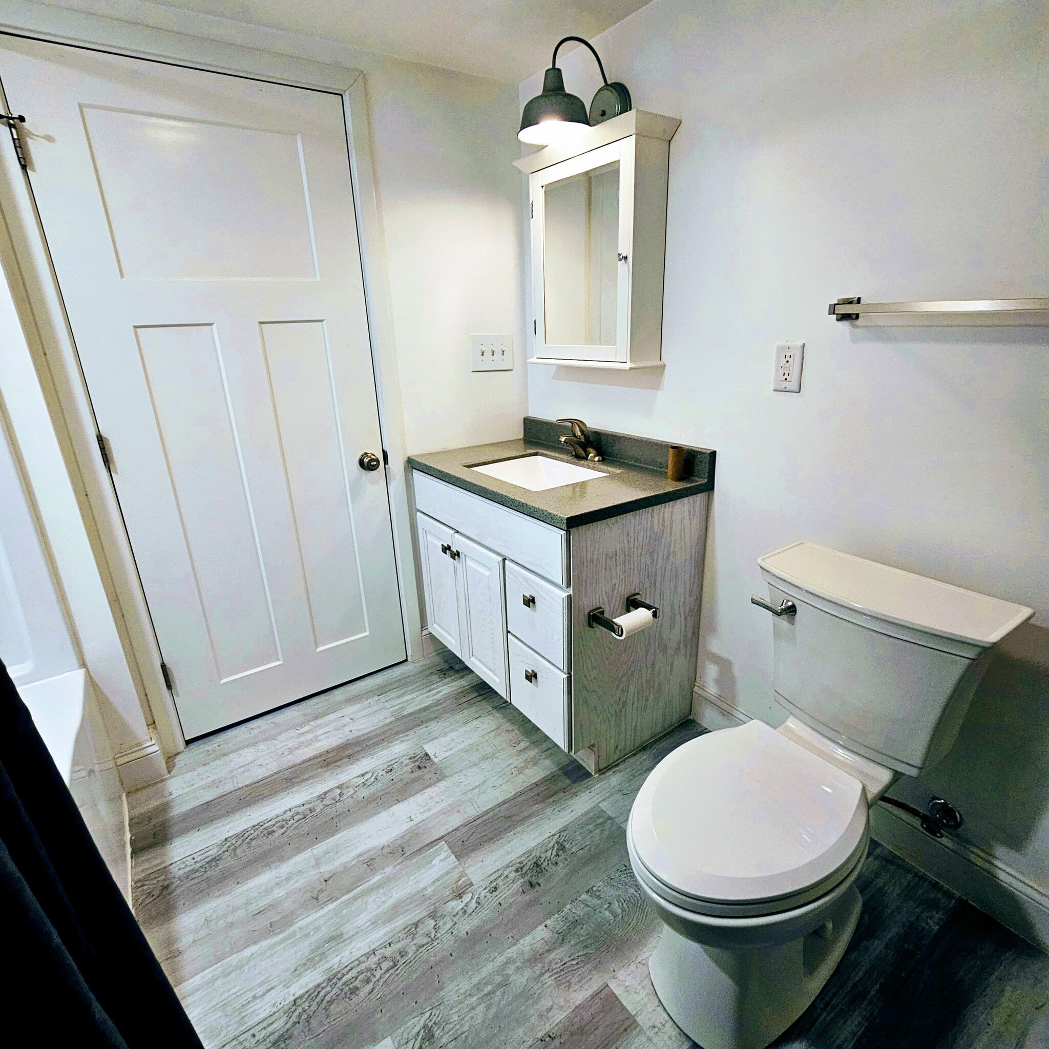 Bathroom - 7314 Big Bend Rd