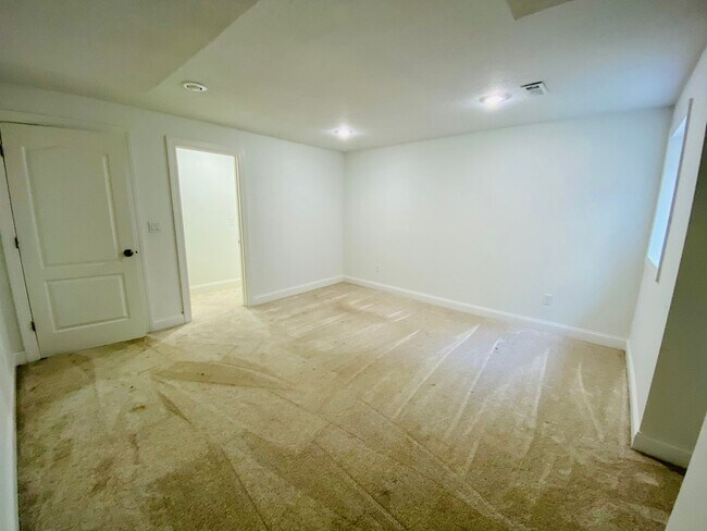 Building Photo - {15808} Hampton Place Two Story Home + Finished Basement + Three Car Garage + Blue Valley HS