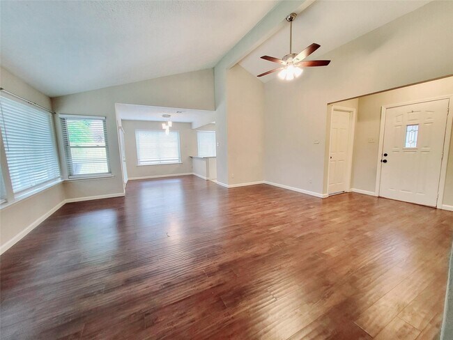 Building Photo - 2711 S Brompton Dr