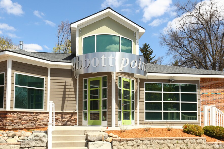 Abbott Pointe Apartments 204 E Pointe Ln East Lansing MI 48823
