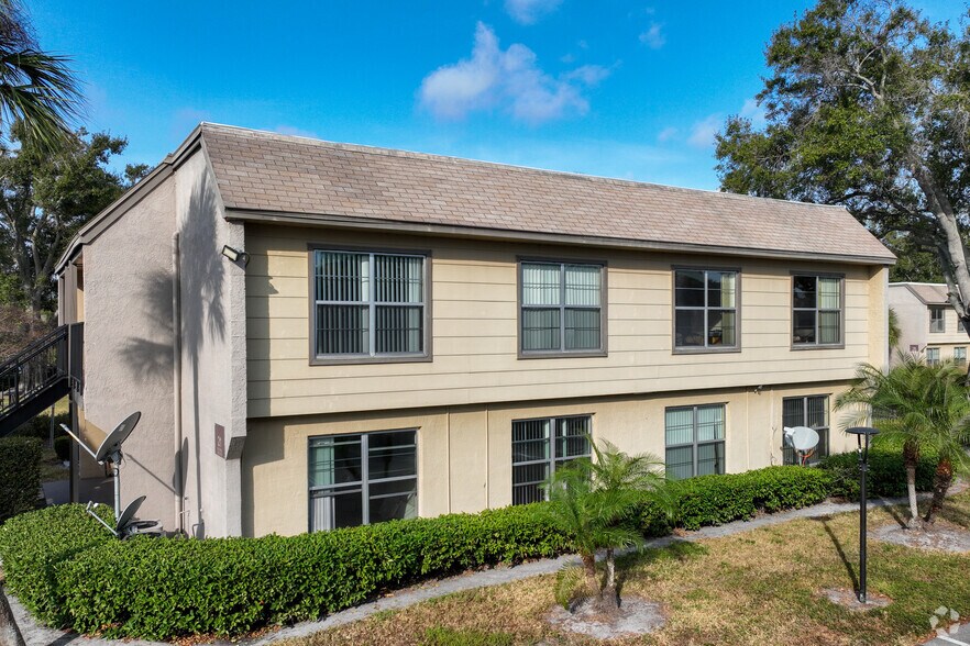 Building Photo - Winding Lane Apartments