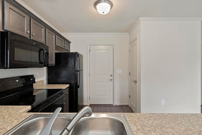 Building Photo - 245 Boyington Pl Rd