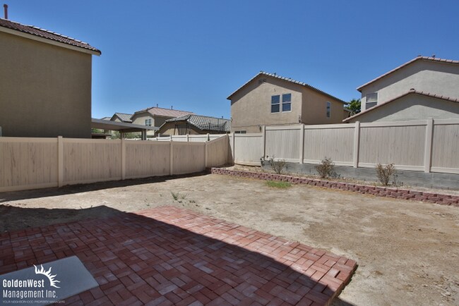 Building Photo - Beautiful Two Story 3Bdm 2.5Ba Home in Nor...