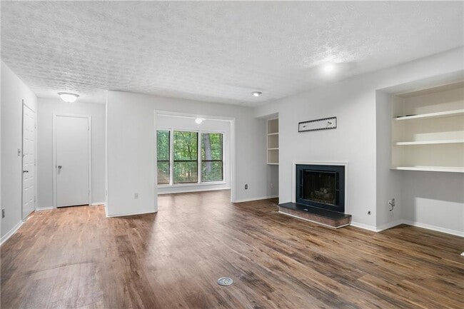Building Photo - 1006 Dunbar Dr