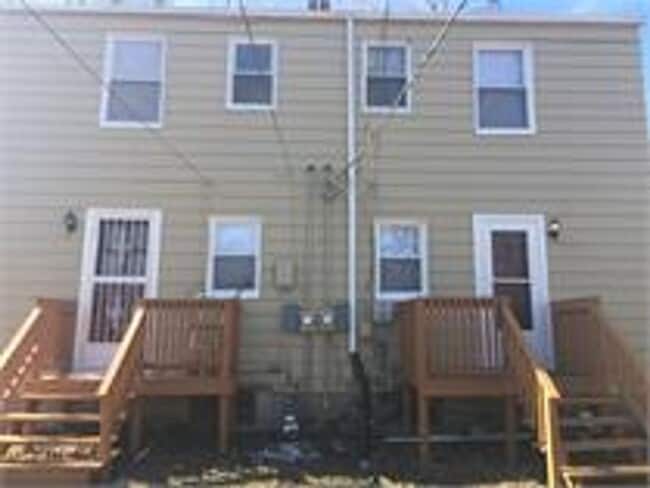 Building Photo - 5049 Jefferson St