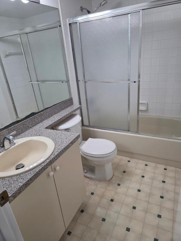 Building Photo - 3369 Perimeter Dr