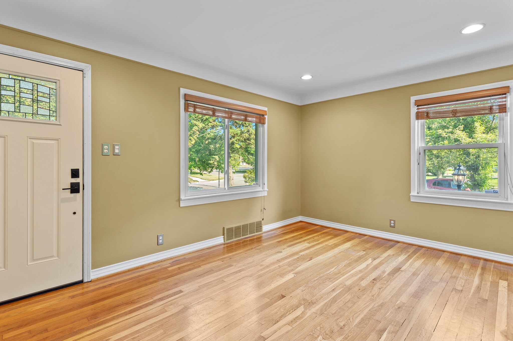 Building Photo - 3403 Woodland Ave
