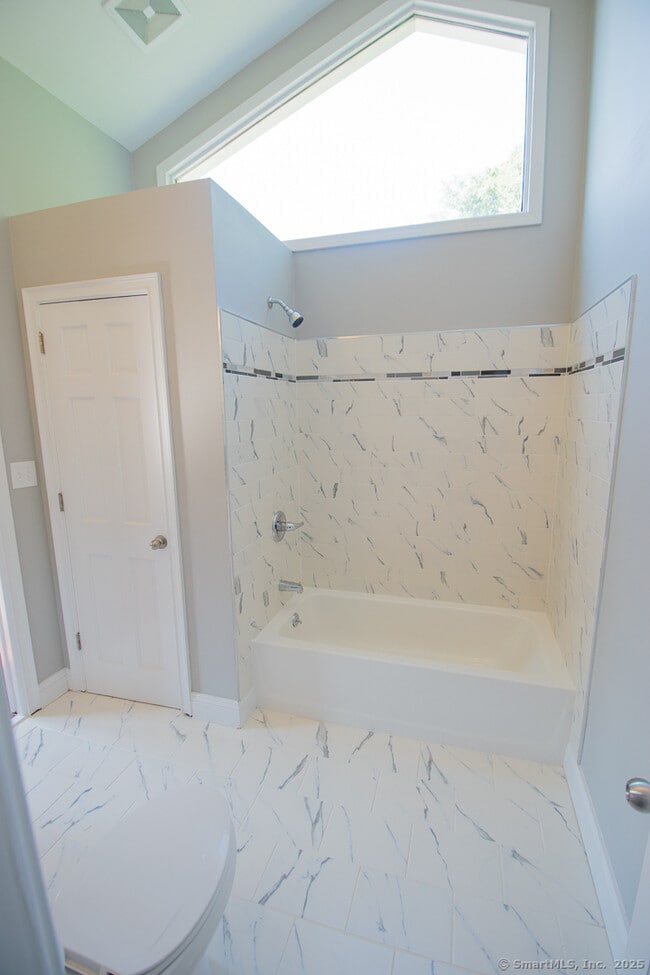 Building Photo - 108 Cortland Cir