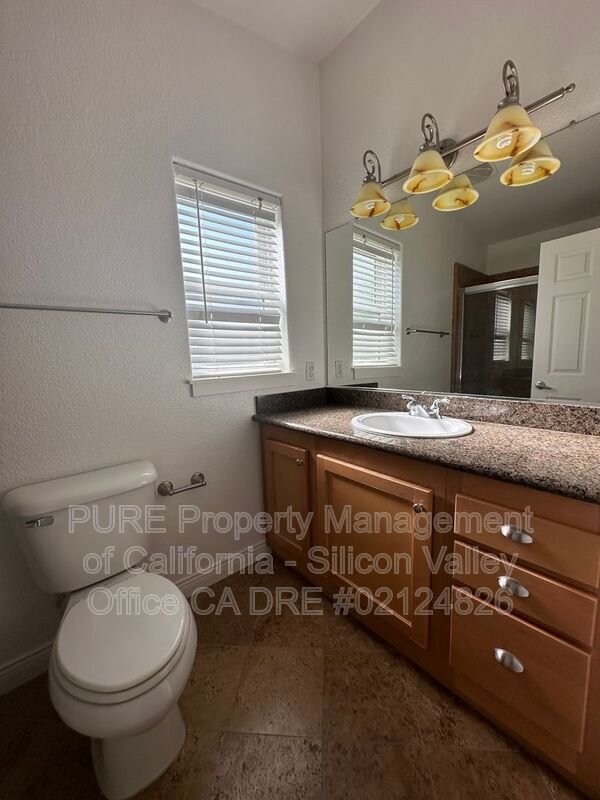 Building Photo - 134 Creekside Village Dr