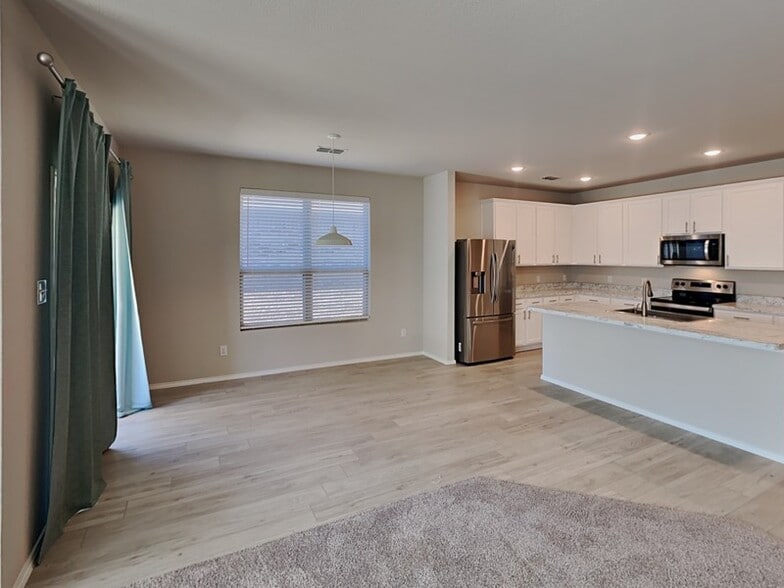 Building Photo - 6261 Outrigger Rd