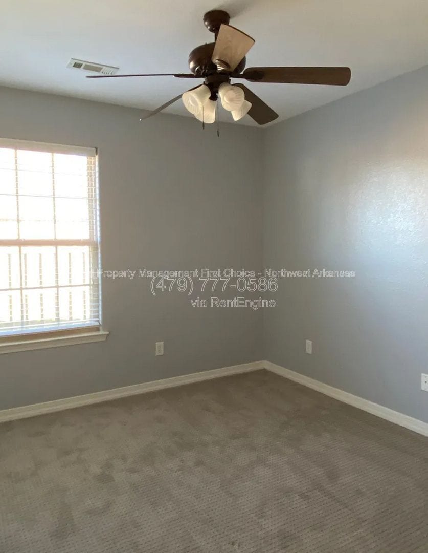 Building Photo - 320 Beasley Dr