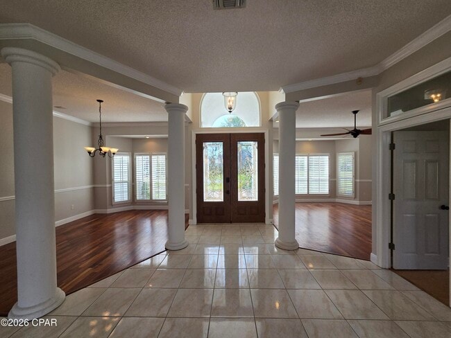 Building Photo - 102 Grove Isle Blvd