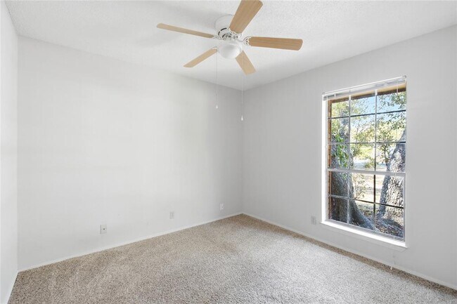 Building Photo - 13319 Water Oak Ln