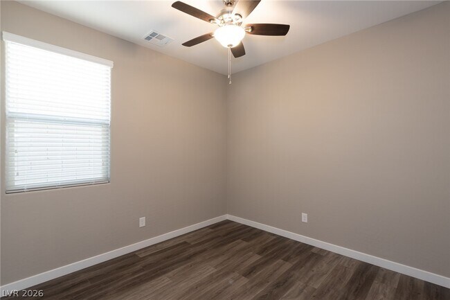 Building Photo - 747 Foreign Reef Wy