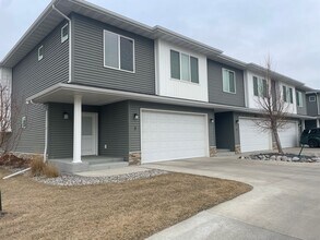Building Photo - 3315 Pr Hts Wy