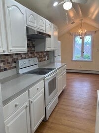 Building Photo - 29 Grayon Dr