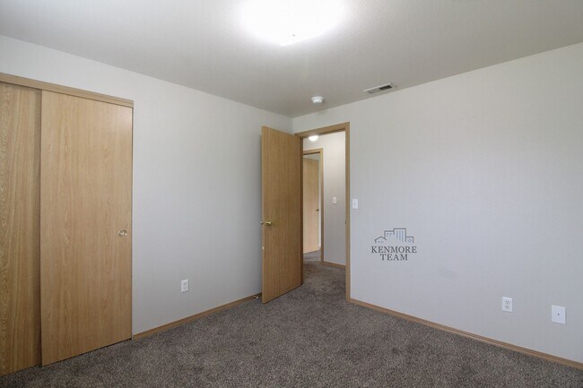Building Photo - 3 Bedroom, 2 Bath Home in Pasco
