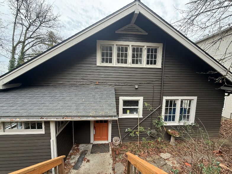 Building Photo - 9633 NW St Helens Rd