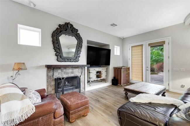 Building Photo - 10720 Elm Ridge Ave