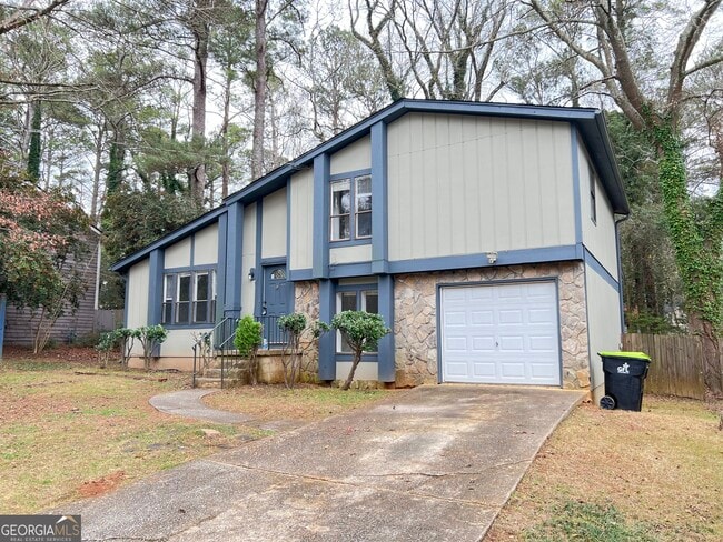 Building Photo - 9028 Raven Dr