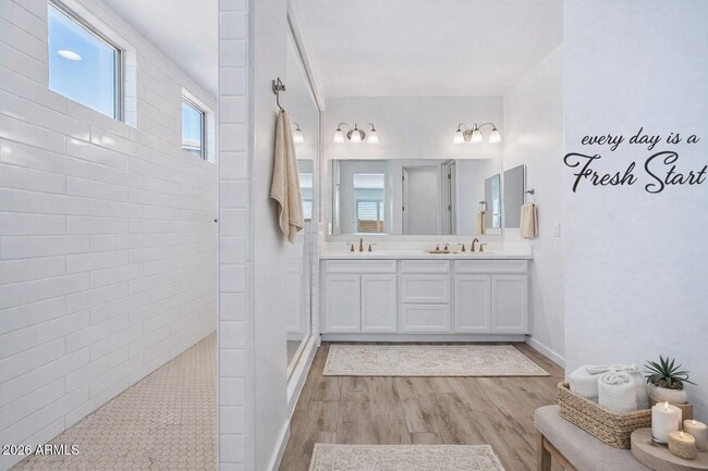 Building Photo - 17871 W Straight Arrow Ln