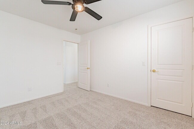 Building Photo - 2741 E Cowboy Cove Trail