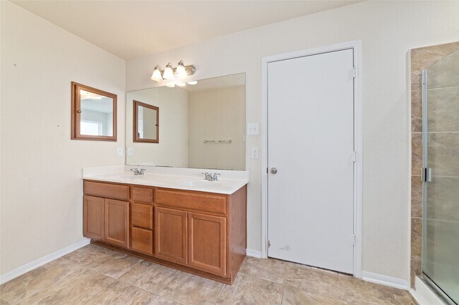Building Photo - 3307 Upland Spring Trace